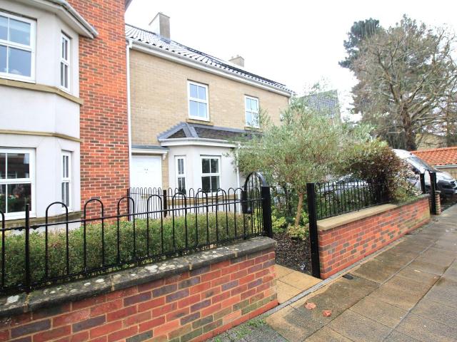 Brunswick Road, Norwich NR2, 3 bed town house to rent, £1,450 pcm | PrimeLocation