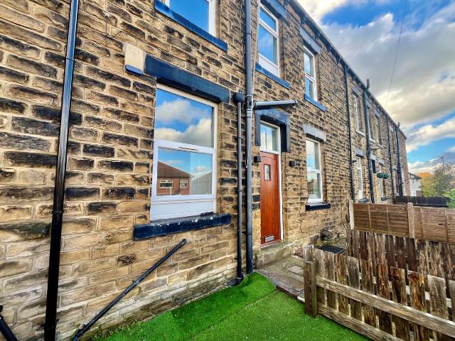 Brunswick Road, Pudsey LS28, 3 bed property to rent, £1,200 pcm | PrimeLocation