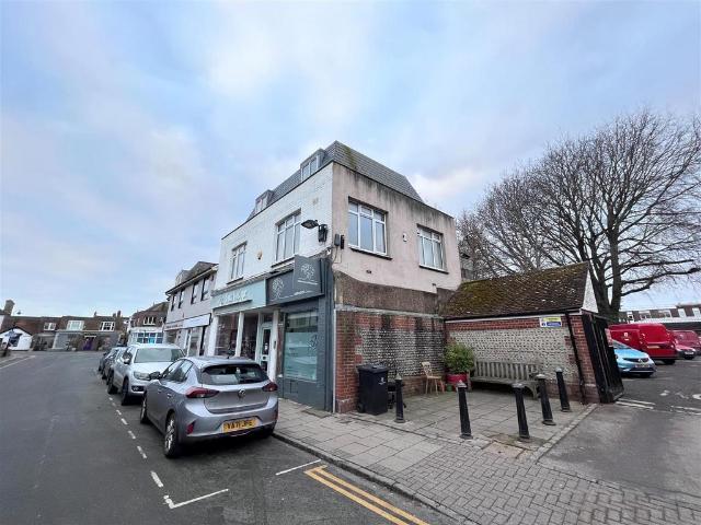Brunswick Road, Shoreham By Sea Studio to rent £825 pcm £190 pw