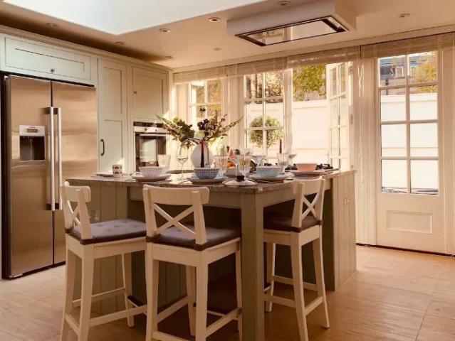 Brunswick Walk, Cambridge CB5, 2 bed terraced house to rent, £8,700 pcm | PrimeLocation
