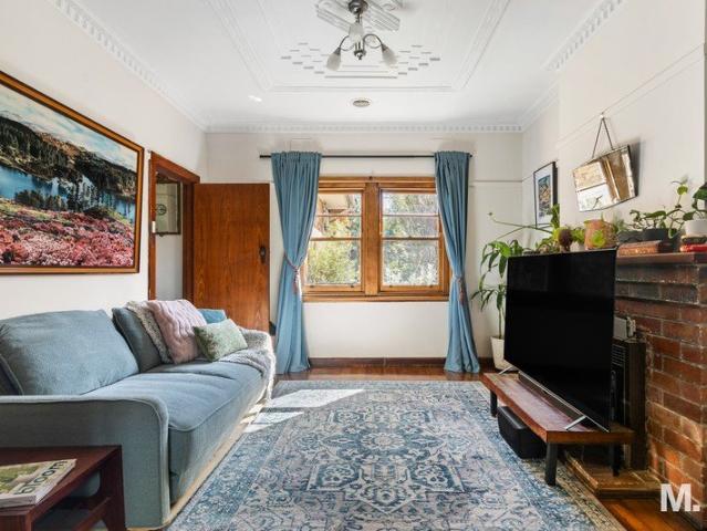 BRUNSWICK VIBES, ABERFELDIE POSTCODE BEST OF BOTH WORLDS