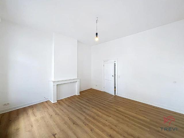 Brussel, volledig gerenoveerde studio