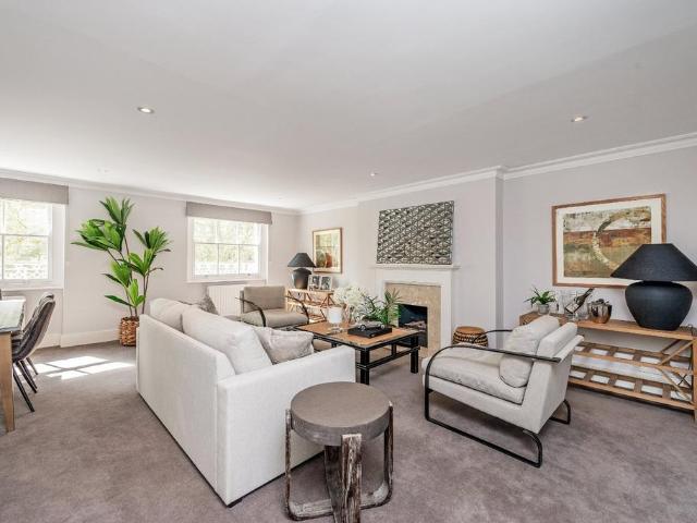 Bryanston Square, Marylebone, London. 3 bed flat to rent £6,933 pcm £1,600 pw
