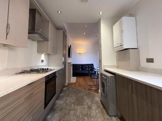 Brydon Walk, London N1, 4 bed flat to rent, £3,900 pcm | PrimeLocation