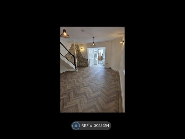Bryn Ar Y Mor, Llanelli SA15, 2 bed semi detached house to rent, £900 pcm | PrimeLocation