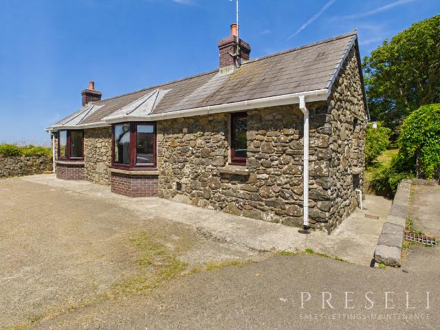 Brynbank Cottage, Croesgoch, Hwlffordd, Pembrokeshire SA62, 2 bed cottage to rent, £800 pcm | PrimeLocation