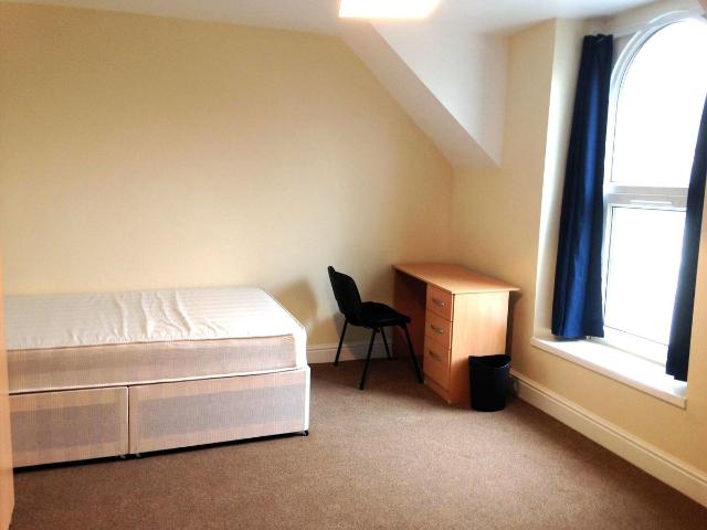 Brynymor Road, Swansea SA1, 3 bed shared accommodation to rent, £1,230 pcm | PrimeLocation