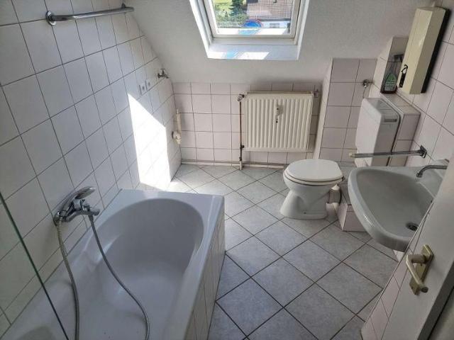 BW Beggendorf, renoviert, sofort frei, 3 Zimmer, 95 m²