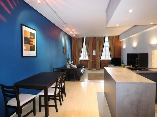 BT Tower, Lionel Street, Park Central, B3 1DG, United Kingdom | 1 bed apartment for rent #137168003 | Rentberry