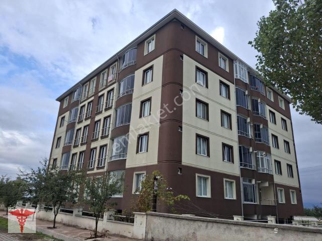 Buğdaylı Mahallesinde Merkezi Konumda Geniş 3+1 Kiralık Daire