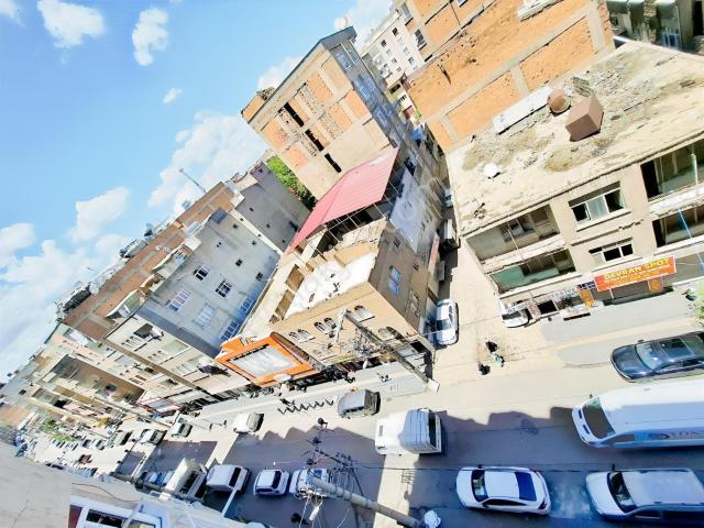 Bu Fiyata Yok gürsel Caddesi Cadde Üstü 5.kat 2+1 Kiralık Daire