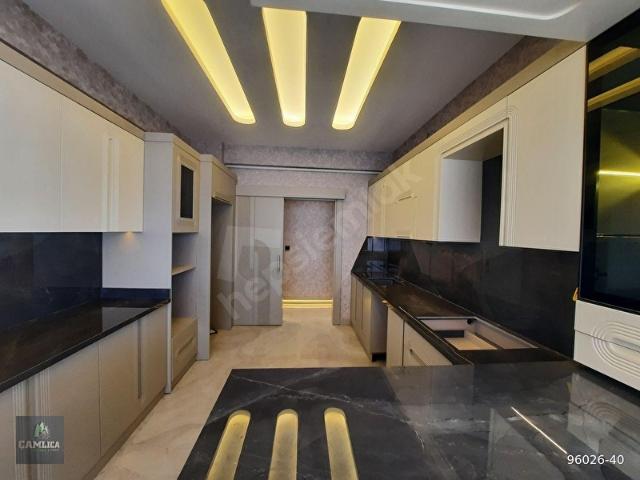 BU KALİTEDE VE GÖRKEMDE EMSALİ YOK KARATAŞ MERKEZDE 2,5+1 DAİRE