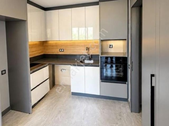 Buğra Dan İpektaş Cadde Sitesinde Full Yapılı Sıfır 1+1 Daire