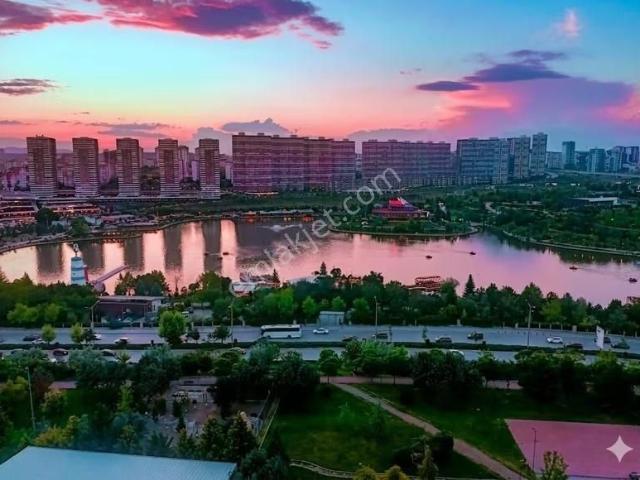 Buğra Dan Maybak Sitesinde Göl Manzaralı Lüxx Ara Kat 4+1 Daire