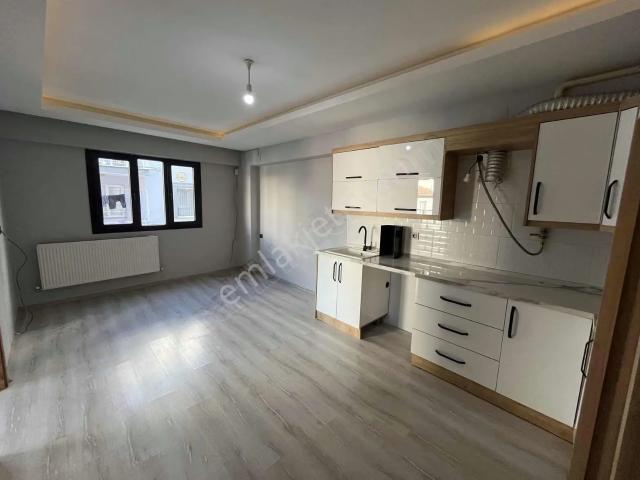 Buğra Emlak & Gayrimenkulden Kurtuluş Mah 2+1 Kiralık Daire