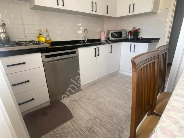 Büşra Gayrimenkulden Çarşı Merkezde Satılık Daire 2+1 Kat 4