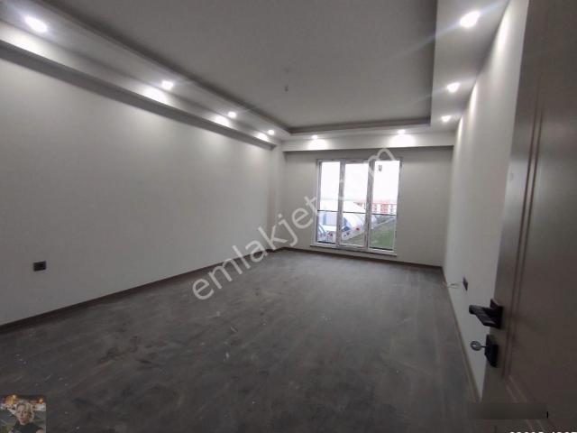 Büşra Gayrimenkulden Site İçinde Satılık Sıfır Daire 3+1 Kat 3 Ebeveyin Banyolu 110m2