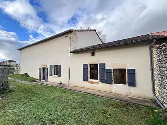 Bunzac 16110 Achat / Vente maison 4 pièces t4 au dernier étage