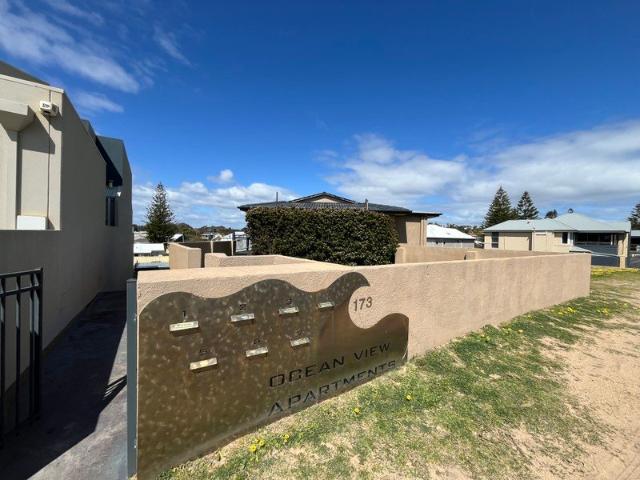 BUNBURY BACK BEACH PROPERTY!