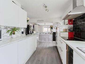 Bungalow 4 Bedroom For Sale Whitby North Yorkshire 350000 ES101856137