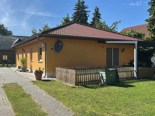 Bungalow 108 qm mit PV,Klima und 814 qm Grundstück