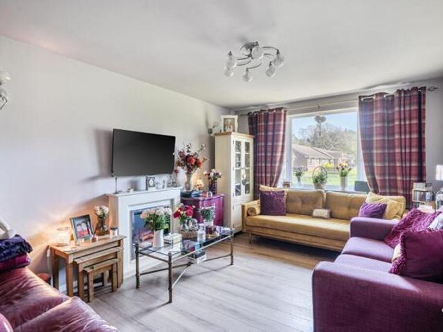 Bungalow 2 Bedroom For Sale Headley Surrey 485000 ES101677253