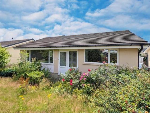 Bungalow 3 Bedroom For Sale Brighouse Calderdale 290000 ES101025919
