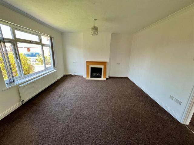Bungalow 3 Bedroom For Sale Hull East Yorkshire 180000 ES101777709