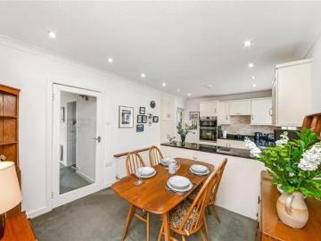 Bungalow 3 Bedroom For Sale North Yorkshire Kirklees 425000 ES100649262
