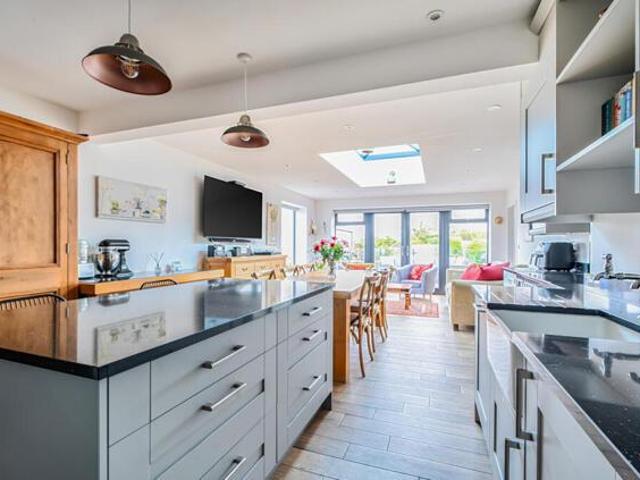 Bungalow 3 Bedroom For Sale Somerset Somerset 500000 ES101677180