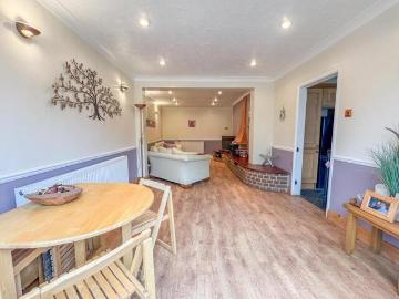 Bungalow 3 Bedroom For Sale Rayleigh Essex 400000 ES100786672