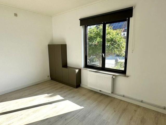 Bungalow te huur in Opwijk voor € 1.200 met 3 slaapkamers