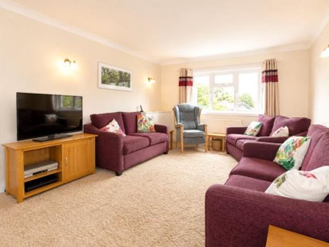 Bungalow to let with 2 bedrooms in Mazoe Road, Bishops Stortford, Hertfordshire