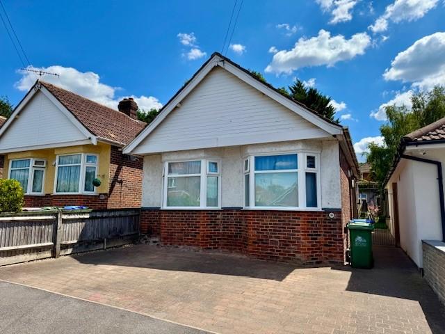 Bungalow to rent in Lytham Road, Southampton, SO18 | Leaders