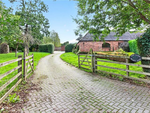 Bungalow to rent in Riley Hill, Shaw Lane, WS13: Birmingham: BML260084