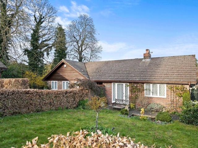 Bungalow to rent in Woodcote Avenue, Wallington, SM6 | Leaders