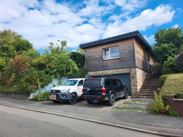 Bungalow von Privat: 6 Zimmer, 1.056 m² Grundstück, Fußbodenheizu