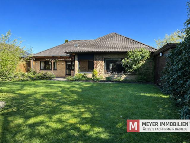 Bungalow auf Traumgrundstück in ruhiger und zentrumsnaher Lage von Bad Zwischenahn Obj. Nr.: 6606