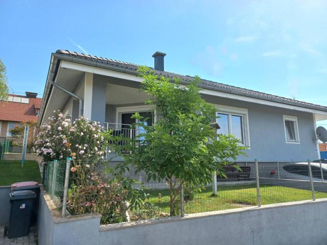 Bungalow charmant gepflegt cosy tolle Raumaufteilung und schöner Ausblick !