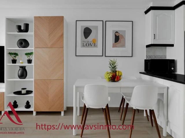 Bungalow con balcón en alquiler en Calle Talía 7