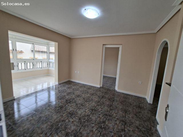 BUNGALOW CON JARDÍN PRIVADO EN LA ZENIA. – Orihuela Costa