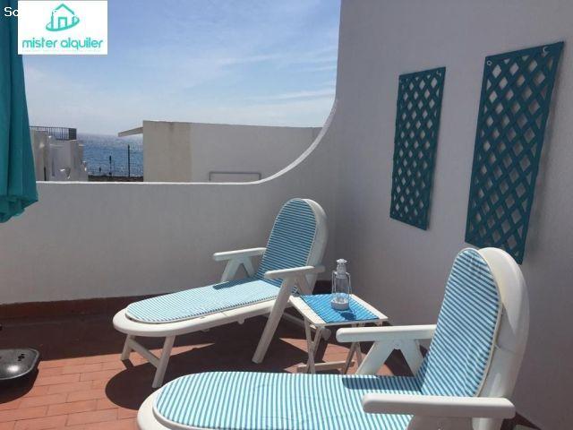 BUNGALOW CON VISTAS, PISCINA Y MUY CERCA DEL MAR, BIEN COMUNICADO CON ALICANTE Y BENIDORM