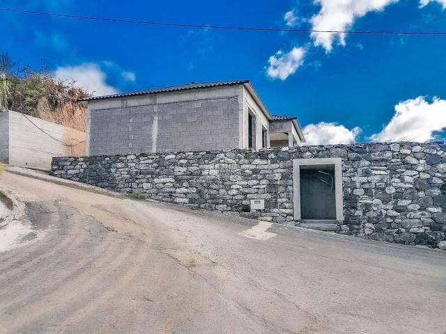 Bungalow de Encanto com Potencial Excecional em Tabua, Ribeira Brava, Ribeira Brava, Lugar da Serra