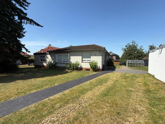 Bungalow Einfamilienhaus in Holtorfs Top Lage