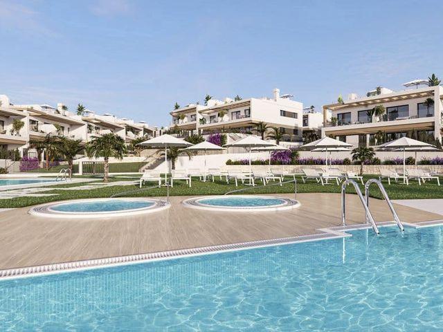 Bungalow en venta en Torrevieja, Alicante Costa Blanca