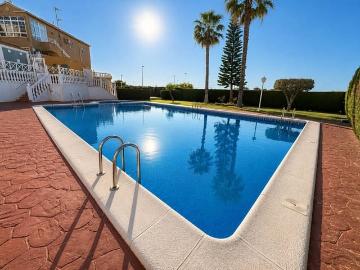 Bungalow en venta en Torrevieja, Alicante Costa Blanca