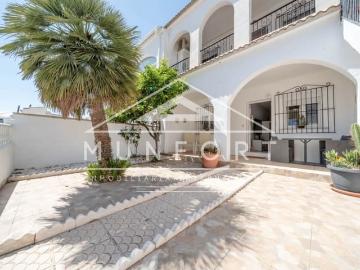 Bungalow en venta en Villamartin, Alicante Costa Blanca