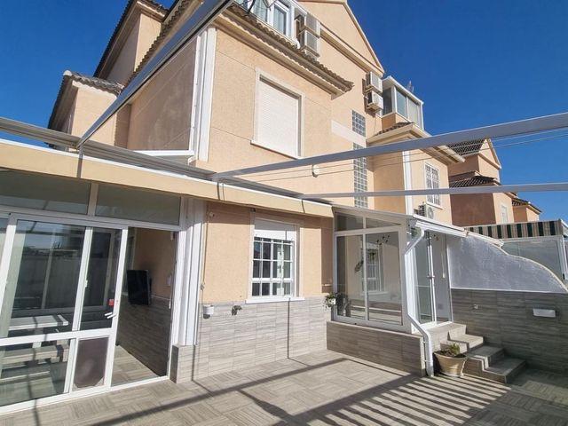 Bungalow en venta en La Zenia, Alicante Costa Blanca