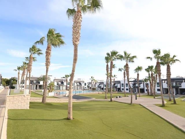 Bungalow en venta en La Zenia, Alicante Costa Blanca