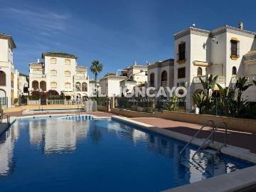 Bungalow en venta en La Mata, Alicante Costa Blanca